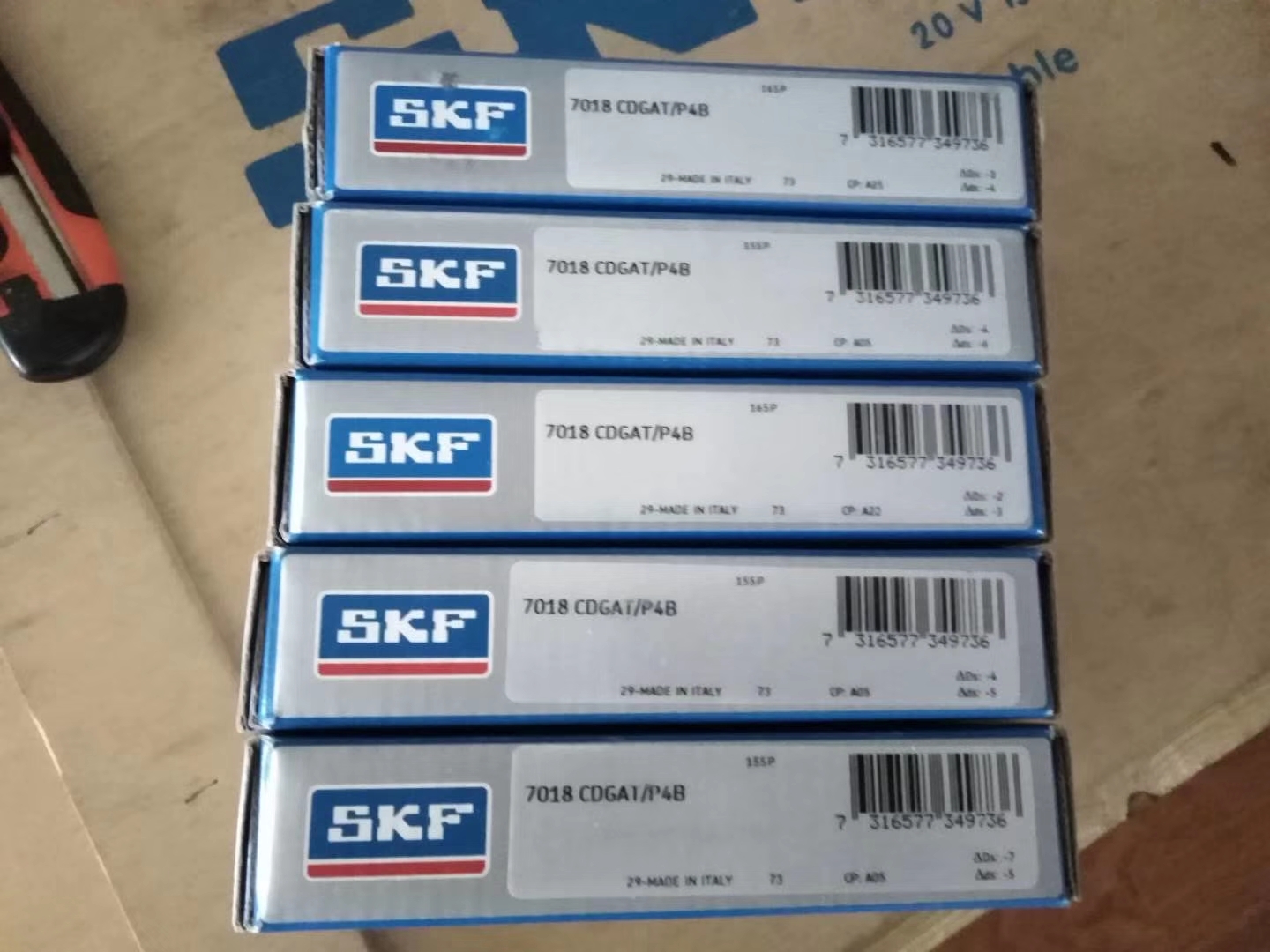 SKF 7018CDGAT/P4B